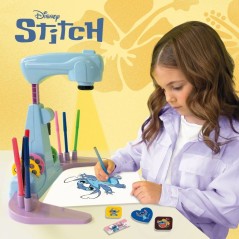 Projecteur de dessins avec accessoires - LISCIANI - Stitch - 32 images