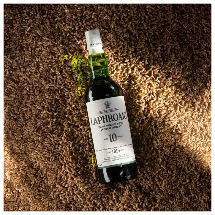 Laphroaig - 10 ans - Islay Single Malt Scotch Whisky avec Étui - 40,0% Vol. - 70cl