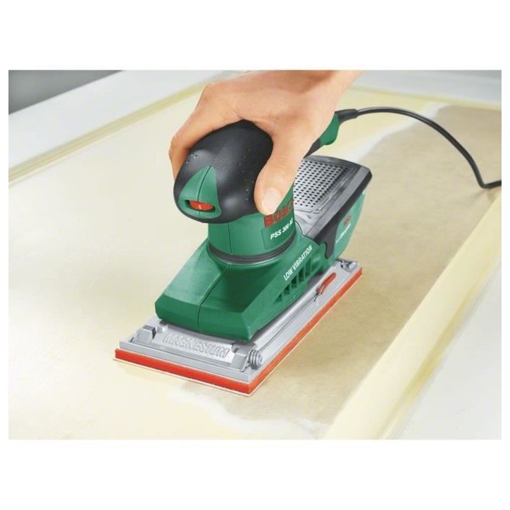 Ponceuse vibrante - BOSCH - PSS 300 AE Microfiltre - Filaire - 250W - Régulier Ponceuse vibrante - BOSCH - PSS 300 AE Microfiltre - Filaire - 250W - Régulier