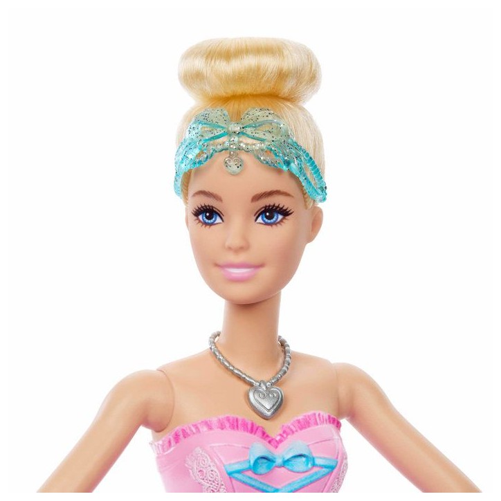 Poupée mannequin - Barbie - Clara dans Casse-Noisette tutu transformable - Boîte cadeau incluse - Des 3 ans Poupée mannequin - Barbie - Clara dans Casse-Noisette tutu transformable - Boîte cadeau incluse - Des 3 ans