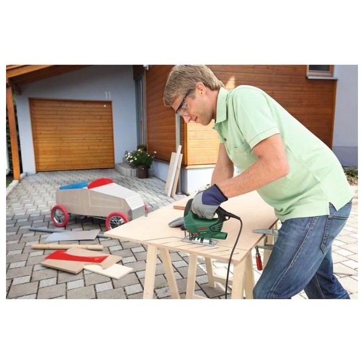 Scie sauteuse filaire Bosch - PST 700 E (500W, coupe 70mm)