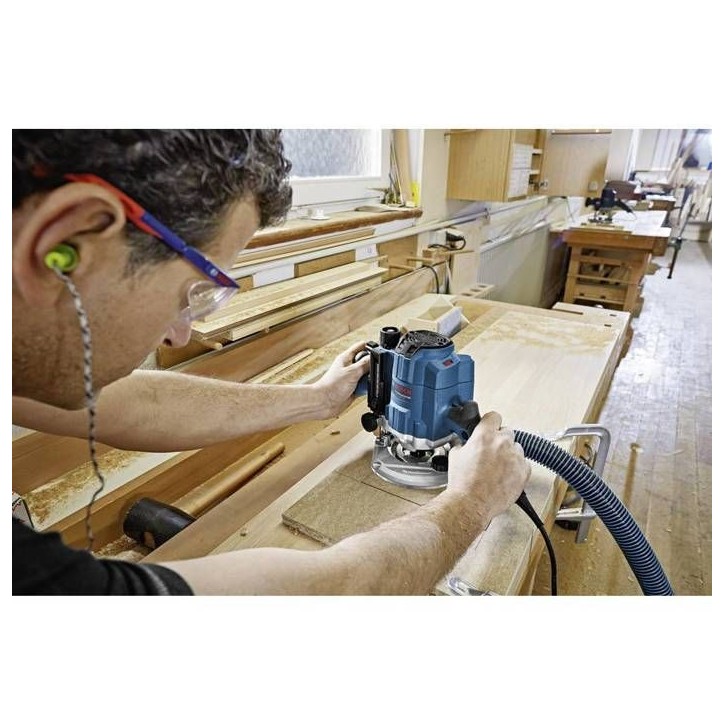 Defonceuse Bosch Professional GOF 1250 CE dans L-BOXX paliers de 1/10mm - 0601626001