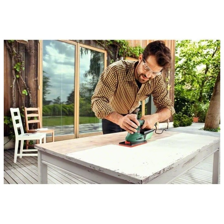 Ponceuse Multi Bosch - PSM 200 AES (Livrée avec 2 feuilles abrasives, Plateau de Ponçage et Coffret) Ponceuse Multi Bosch - PSM 200 AES (Livrée avec 2 feuilles abrasives, Plateau de Ponçage et Coffret)