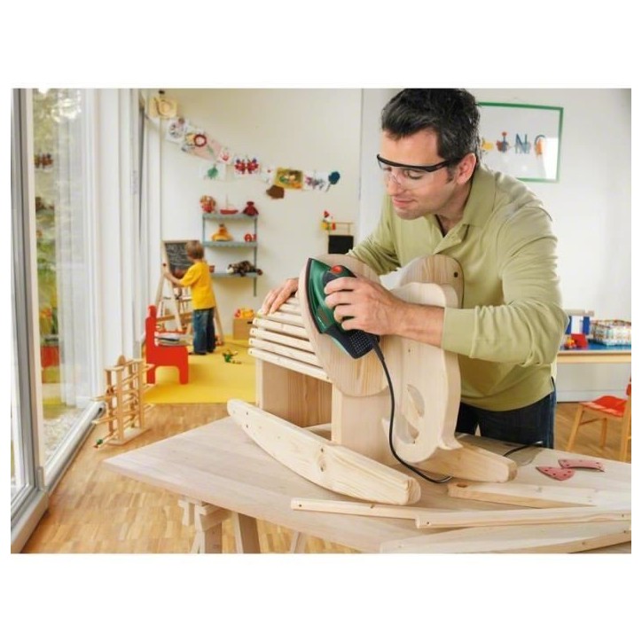 Ponceuse Multi Bosch - PSM 100 A (livrée dans un coffret en plastique avec 3 feuilles abrasives G80, G120 et G160) Ponceuse Multi Bosch - PSM 100 A (livrée dans un coffret en plastique avec 3 feuilles abrasives G80, G120 et G160)