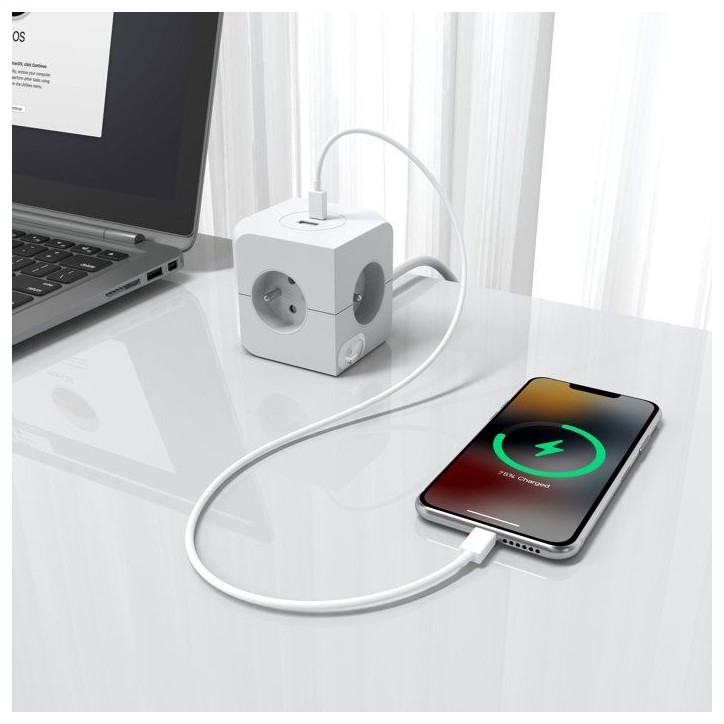 Cube multiprise avec double port USB - LINK2HOME - 4 prises secteur 16A - 2 ports USB - 3680 W max - Blanc Cube multiprise avec double port USB - LINK2HOME - 4 prises secteur 16A - 2 ports USB - 3680 W max - Blanc