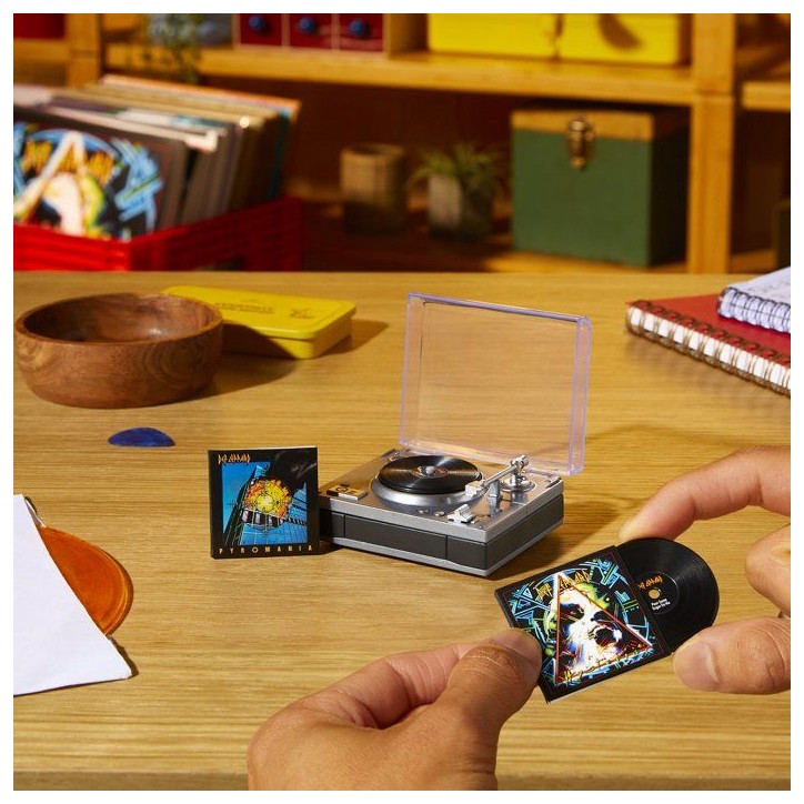 MGA's Miniverse - Real Music - Record Player - Musique 30 secondes - Inclus : 1 Vinyle - Compatible avec les vinyles Real Music