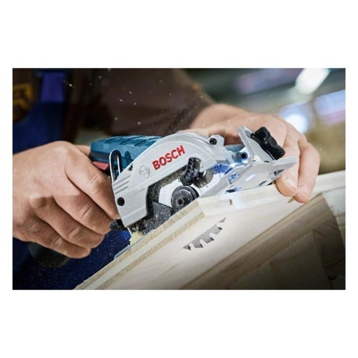 Scie circulaire 12V GKS 12V-26 (sans batterie ni chargeur) + coffret L-BOXX - BOSCH - 06016A1002 Scie circulaire 12V GKS 12V-26 (sans batterie ni chargeur) + coffret L-BOXX - BOSCH - 06016A1002