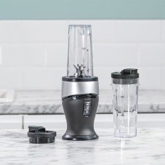 Ninja QB3001EUS – Blender Slim Nutri Ninja 700 W, 2 gobelets 470 ml, lames inox, argent/noir