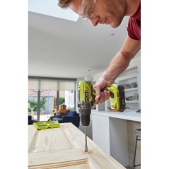 RYOBI Perceuse-visseuse a percussion 18V ONE+ 50Nm - batterie 2Ah + chargeur - sac de transport inclus - R18PD3-220S