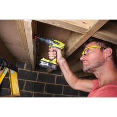 RYOBI Perceuse-visseuse a percussion 18V ONE+ 50Nm - batterie 2Ah + ch