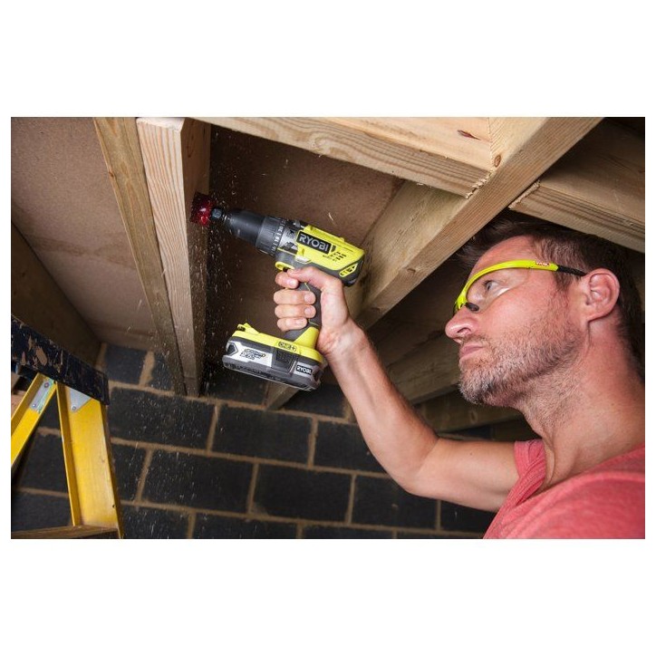 RYOBI Perceuse-visseuse a percussion 18V ONE+ 50Nm - batterie 2Ah + chargeur - sac de transport inclus - R18PD3-220S