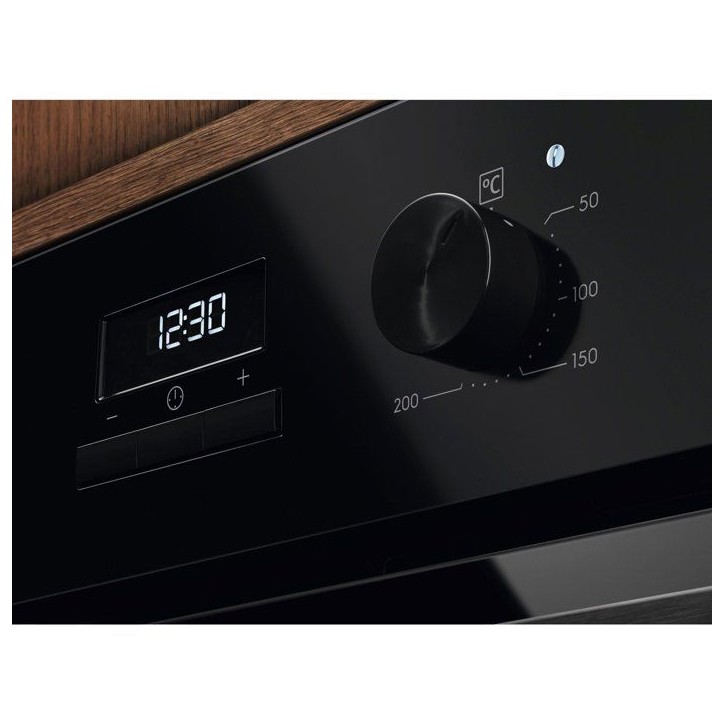 Four encastrable - Catalyse - ELECTROLUX - LOH3C00BK - Noir - Métal - 598x594x567 mm Four encastrable - Catalyse - ELECTROLUX - LOH3C00BK - Noir - Métal - 598x594x567 mm