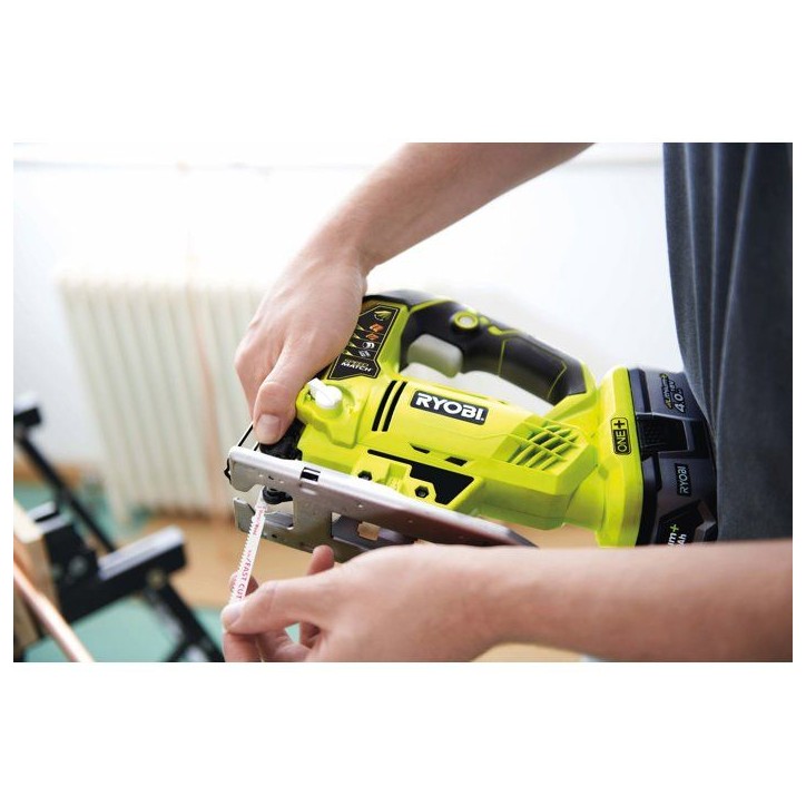RYOBI Scie sauteuse 18V ONE+ bois métal PVC - sans batterie ni chargeur - R18JS-0 RYOBI Scie sauteuse 18V ONE+ bois métal PVC - sans batterie ni chargeur - R18JS-0