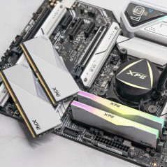 Barrette mémoire PC - ADATA - LANCER RGB - 16 Go DDR5 - U-DIMM - 6000