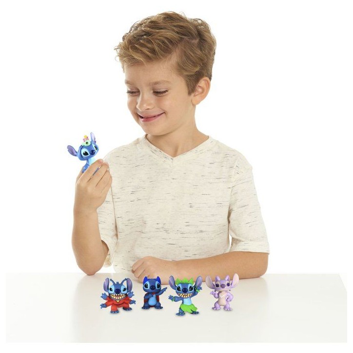 Coffret 5 figurines - DISNEY - Stitch - Non articulées - 6 cm - Dès 3 ans Coffret 5 figurines - DISNEY - Stitch - Non articulées - 6 cm - Dès 3 ans
