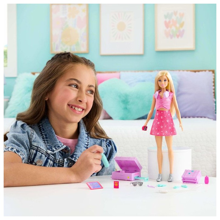 Poupée mannequin - Barbie - Malibu Aventures Sans Limites avec bagages de voyage - Dès 3 ans