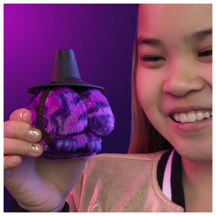 Furby Furblets Démon Saja Boy, KPop Demon Hunters, mini peluche électronique de collection de 7,5 cm, pour enfant dès 6 ans