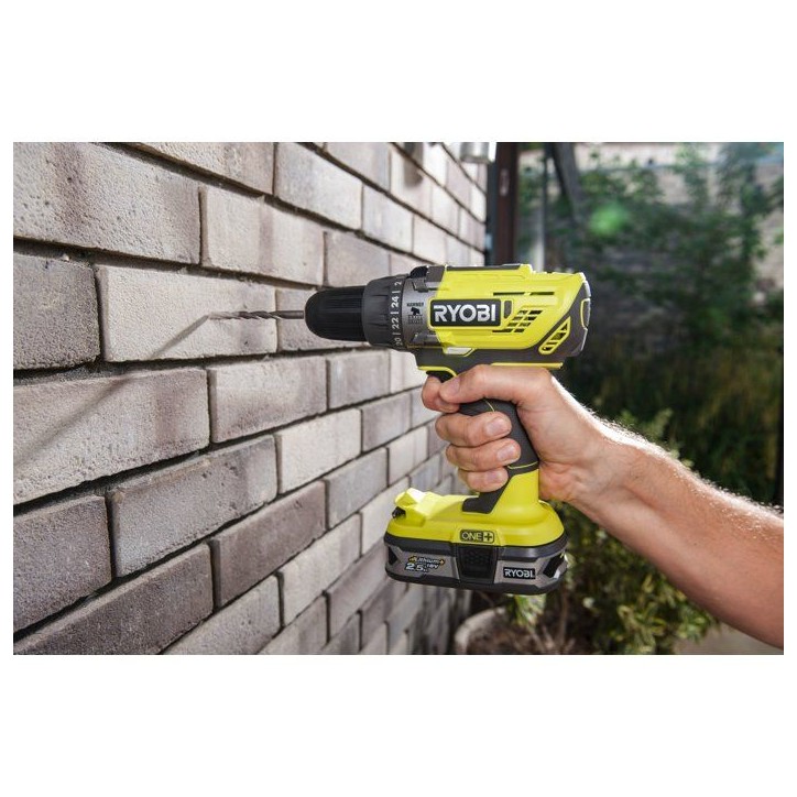 RYOBI Perceuse à percussion 18V ONE+ - sans batterie ni chargeur - R18PD3-0 RYOBI Perceuse à percussion 18V ONE+ - sans batterie ni chargeur - R18PD3-0