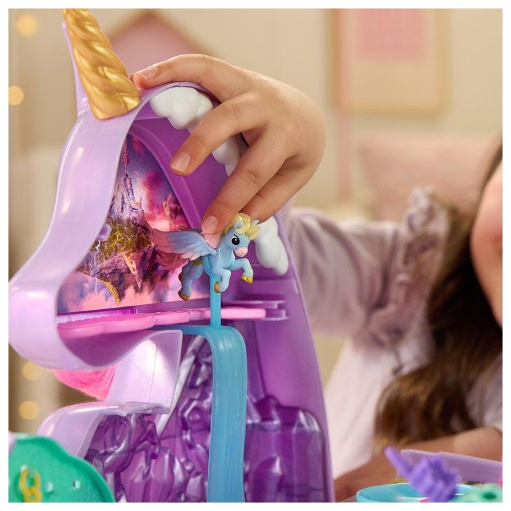 Tête à coiffer 2 en 1 Licorne Wildstar - Unicorn Academy - Se transforme en playset - SPIN MASTER - A partir De 4 Ans