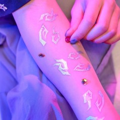 Shimmer Me Body Art KPop Demon Hunters Cool Maker - Atelier tatouages