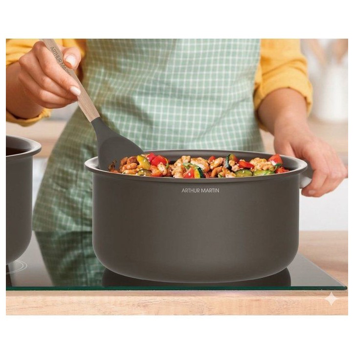 Batterie de cuisine - Tous feux dont induction - ARTHUR MARTIN – Revetement céramique - 10 pieces - Poignée amovible - Choco