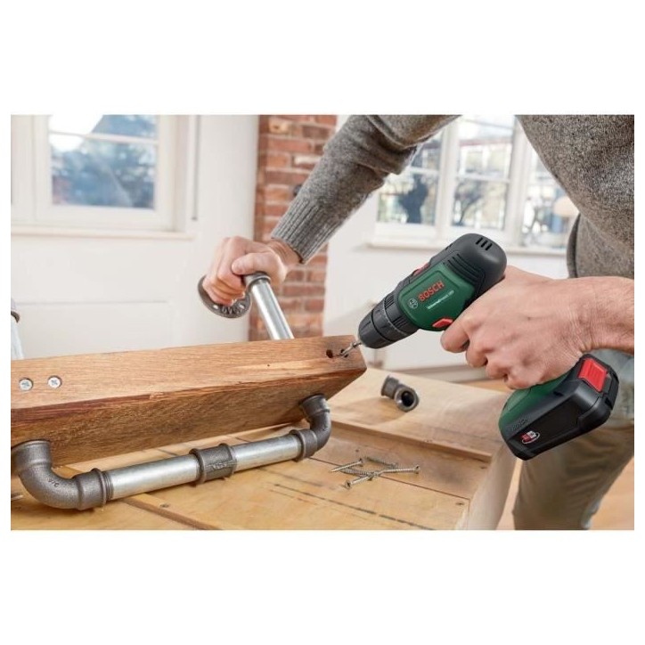 Bosch Perceuse Visseuse a Percussion Universal Impact 18V + x2 Batteries 2,0 Ah et Chargeur Bosch Perceuse Visseuse a Percussion Universal Impact 18V + x2 Batteries 2,0 Ah et Chargeur