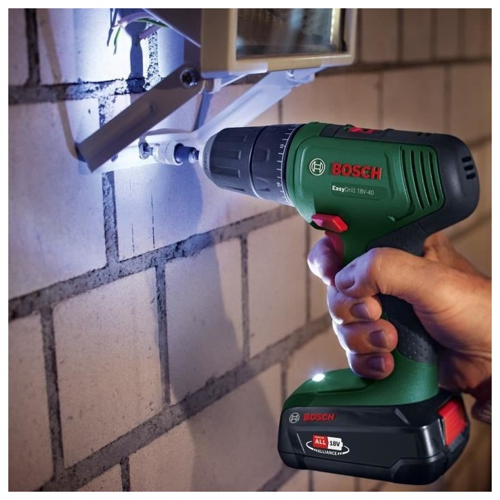 Perceuse Visseuse EasyDrill 18V-40 (2x 1,5Ah) + AL18V-20 in carrying case Perceuse Visseuse EasyDrill 18V-40 (2x 1,5Ah) + AL18V-20 in carrying case
