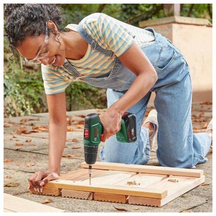 Perceuse Visseuse EasyDrill 18V-40 (2x 1,5Ah) + AL18V-20 in carrying case Perceuse Visseuse EasyDrill 18V-40 (2x 1,5Ah) + AL18V-20 in carrying case
