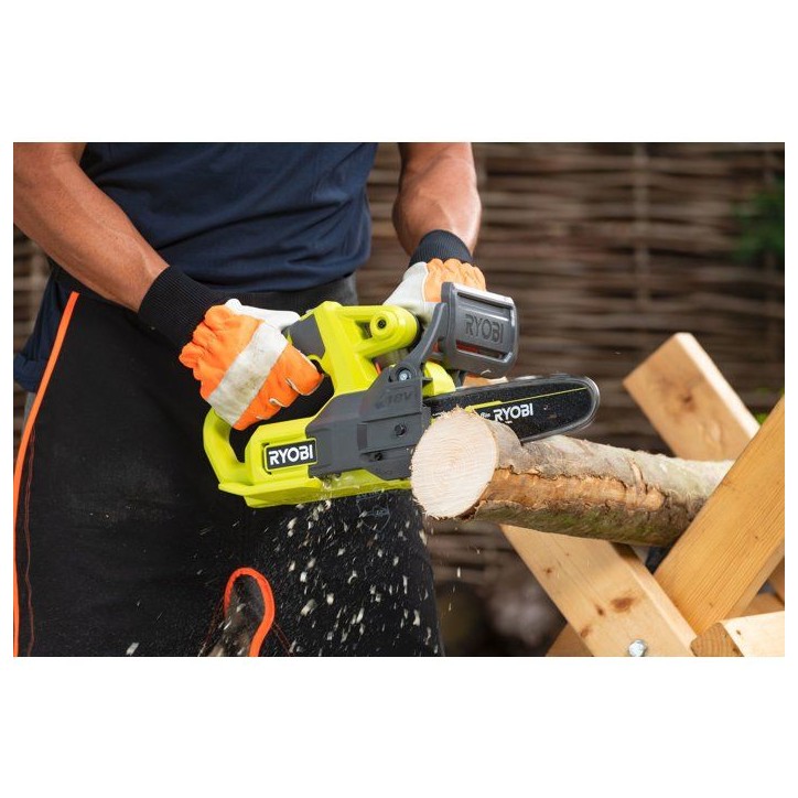 Tronçonneuse compacte - Électrique - RYOBI - RY18CS20A-0 - 18V - Guide 20 cm Tronçonneuse compacte - Électrique - RYOBI - RY18CS20A-0 - 18V - Guide 20 cm