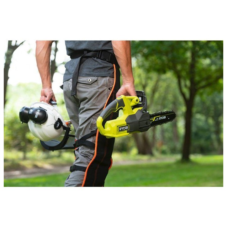 Tronçonneuse compacte - Électrique - RYOBI - RY18CS20A-0 - 18V - Guide 20 cm Tronçonneuse compacte - Électrique - RYOBI - RY18CS20A-0 - 18V - Guide 20 cm