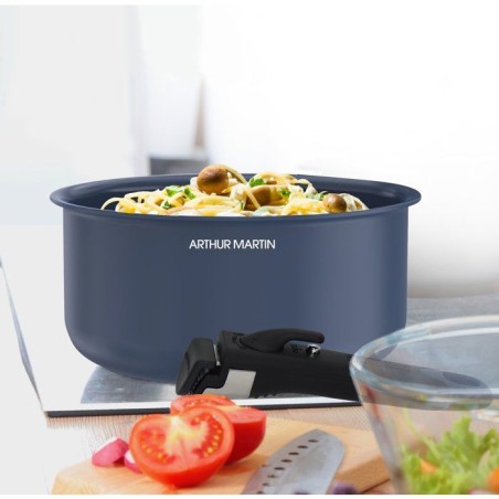 Batterie de cuisine - Tous feux dont induction - ARTHUR MARTIN – Revetement céramique - 8 pieces - Poignée amovible - Bleu