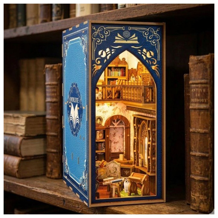 Book Nook - Kit DIY a construire Maquette 3D Serre Livre - Vieille librairie Nookland - 10 x 18 x 23 cm Book Nook - Kit DIY a construire Maquette 3D Serre Livre - Vieille librairie Nookland - 10 x 18 x 23 cm