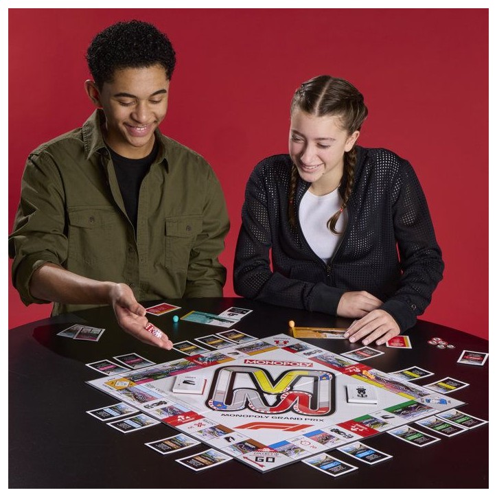 Monopoly Formula 1, jeu de société de plateau, 2 a 4 joueurs, jeux pour enfants et fans de Pokémon, env. 45 minutes, des 8 an Monopoly Formula 1, jeu de société de plateau, 2 a 4 joueurs, jeux pour enfants et fans de Pokémon, env. 45 minutes, des 8 an