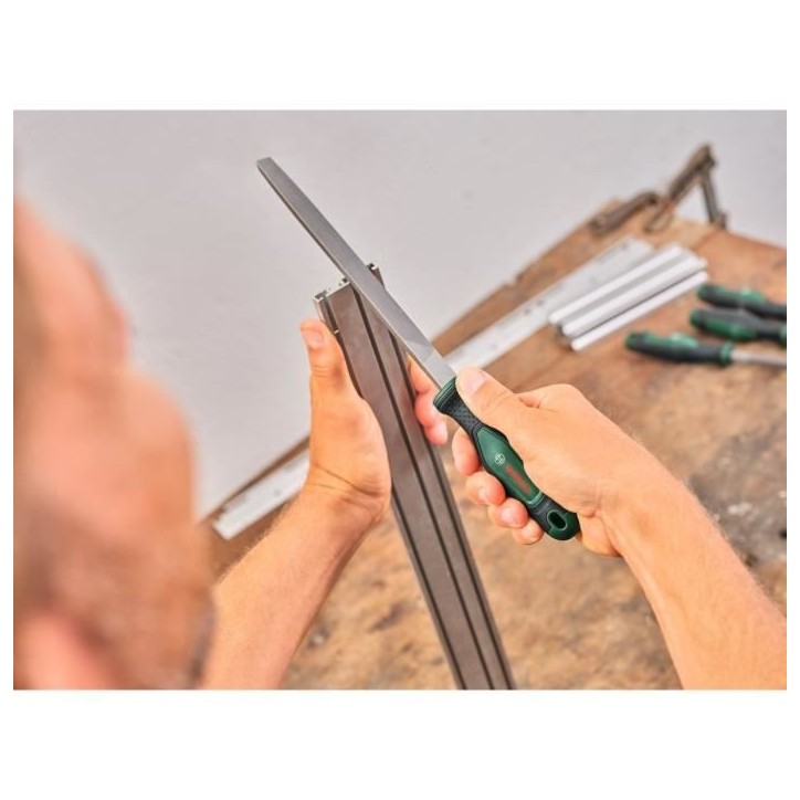 Bosch Set de 5 limes (limes ronde/demi-ronde/plate/triangulaire/carrée acier au carbure dur course moyenne 2 Softgrip) Bosch Set de 5 limes (limes ronde/demi-ronde/plate/triangulaire/carrée acier au carbure dur course moyenne 2 Softgrip)