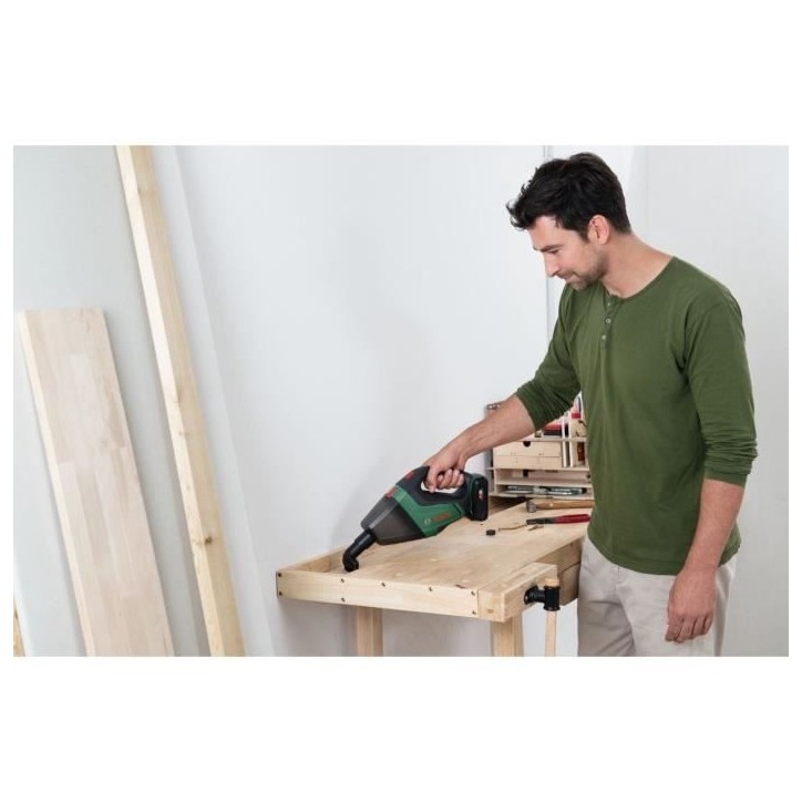 Aspirateur a main sans-fil Bosch - UniversalVac18 SET 1 batterie 2,5Ah