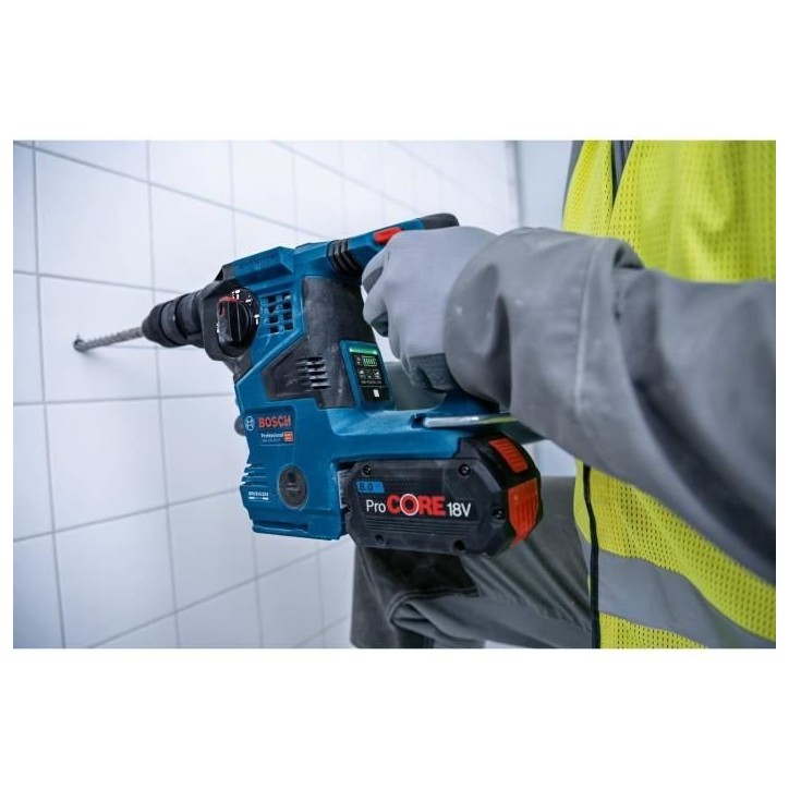 Perforateur Bosch Professional GBH 18V-28CF 3,3J avec dispositif d'aspi GDE 18V-16, 2 batt ProCore 8,0Ah, Chargeur, Llbox 061192 Perforateur Bosch Professional GBH 18V-28CF 3,3J avec dispositif d'aspi GDE 18V-16, 2 batt ProCore 8,0Ah, Chargeur, Llbox 061192