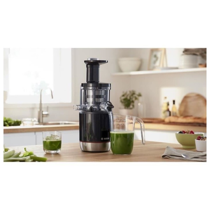 Extracteur de jus - BOSCH - MESM731M VitaExtract - Noir/inox - 150 W - 1 vitesse + reverse - syst. de sécurité sur le couvercl