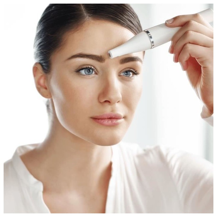 Braun FaceSpa 810 Épilateur Électrique Femme Visage et Épilation, Brosse Nettoyante, Pour Épilation et Nettoyage Du Visage
