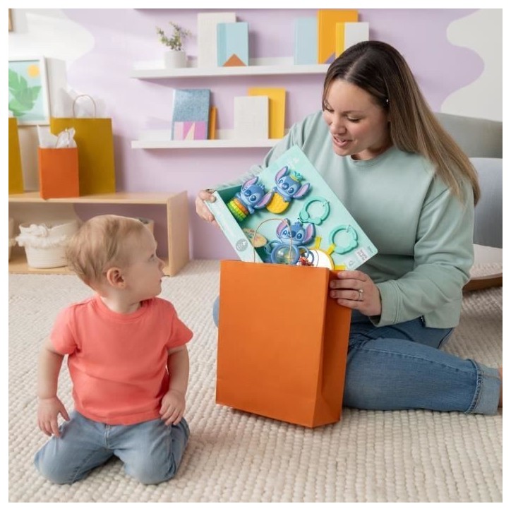 DISNEY BABY - STITCH - Coffret Cadeau Naissance? noel- 4 jouets bébé , Hochet, Anneau de dentition, Jouets multisensoriels DISNEY BABY - STITCH - Coffret Cadeau Naissance? noel- 4 jouets bébé , Hochet, Anneau de dentition, Jouets multisensoriels