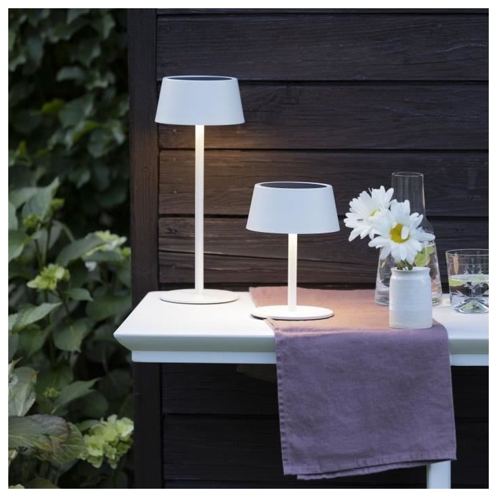 Lampe de table d'extérieur - BRILLIANT - PICCO - LED et solaire - Métal et plastique - 5 W - Blanc Lampe de table d'extérieur - BRILLIANT - PICCO - LED et solaire - Métal et plastique - 5 W - Blanc