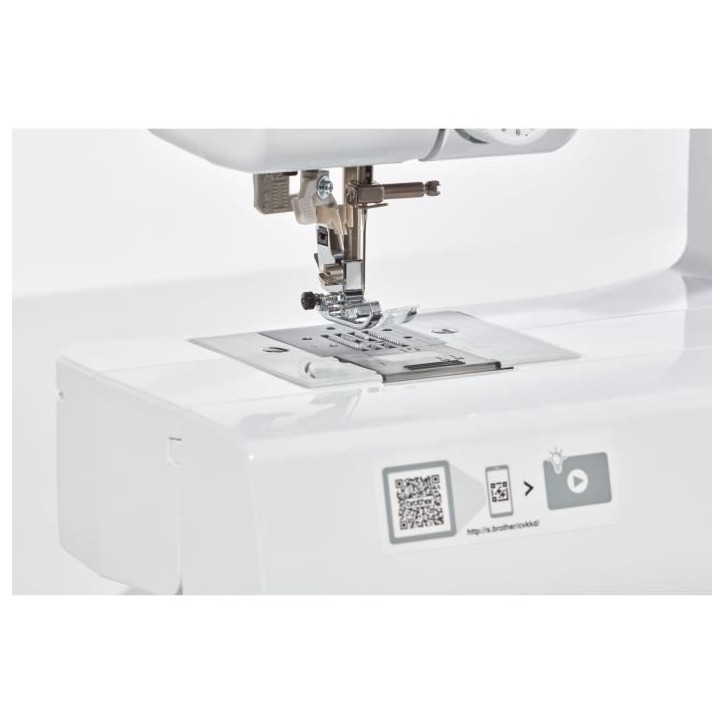 BROTHER - CS10s - Machine a coudre électronique - 40 points de couture - Systeme d'enfile-aiguille - Ecran LCD - Blanche