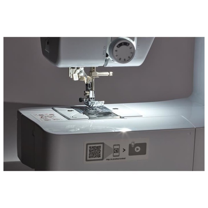 BROTHER - CS10s - Machine a coudre électronique - 40 points de couture - Systeme d'enfile-aiguille - Ecran LCD - Blanche