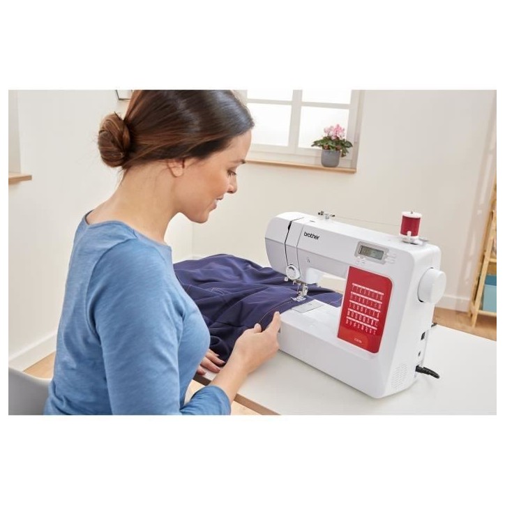 BROTHER - CS10s - Machine a coudre électronique - 40 points de couture - Systeme d'enfile-aiguille - Ecran LCD - Blanche