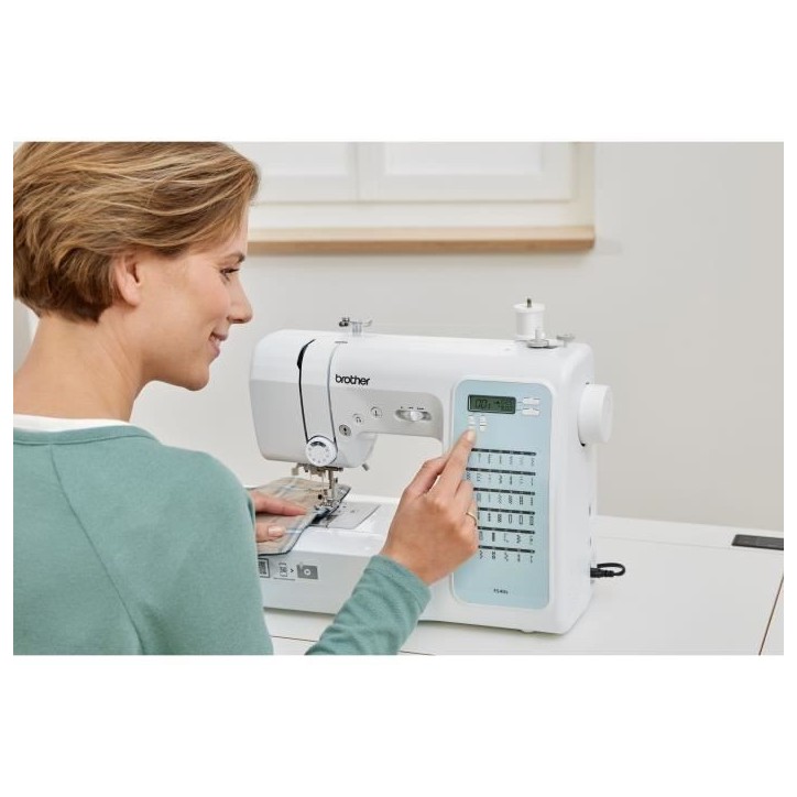 Machine a coudre électronique BROTHER FS40s - 40 points de couture - Enfile-aiguille automatique - Ecran LCD