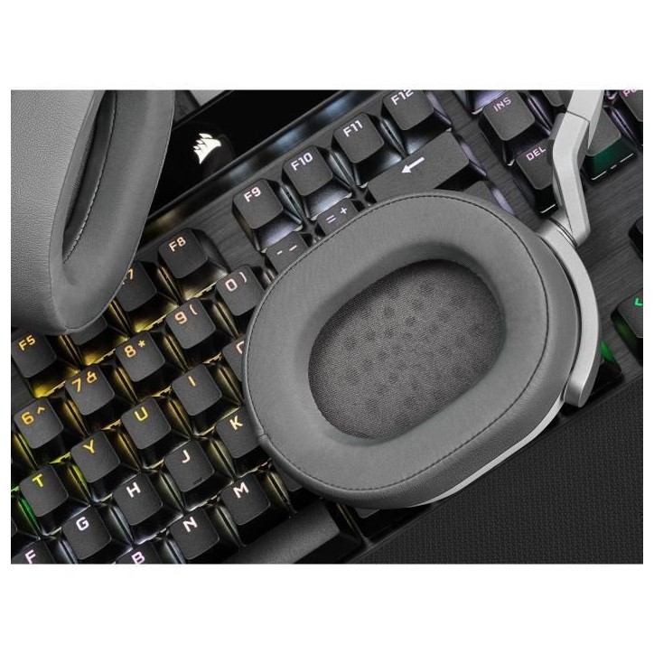 Casque gaming CORSAIR HS65 SURROUND - Blanc, son surround Dolby Audio 7.1 sur PC et Mac Casque gaming CORSAIR HS65 SURROUND - Blanc, son surround Dolby Audio 7.1 sur PC et Mac
