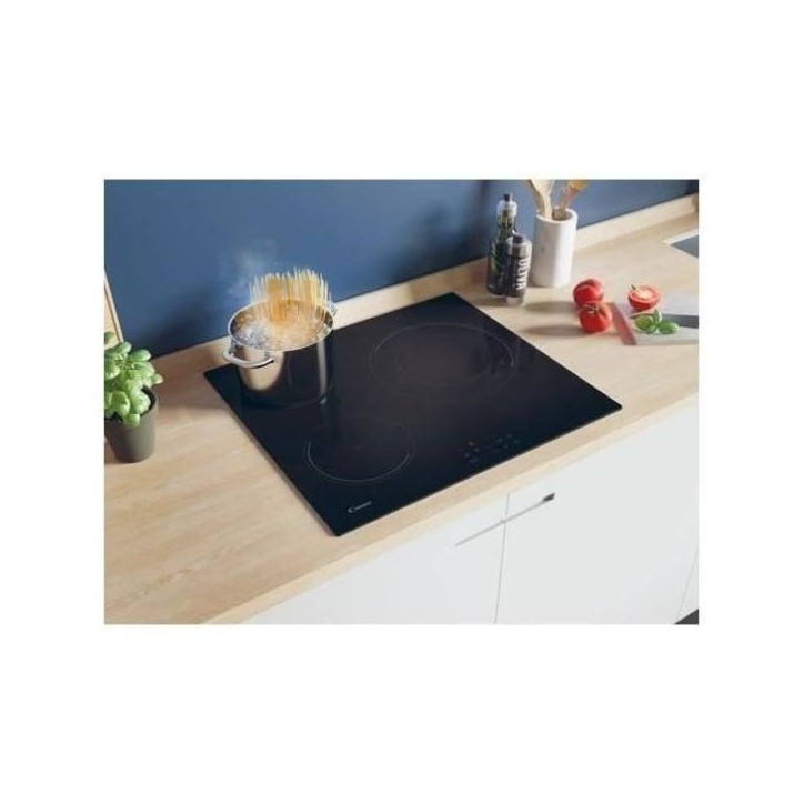 Plaque de cuisson induction CANDY 3 foyers - L 60 cm - CI633CBB/1 - Noir Plaque de cuisson induction CANDY 3 foyers - L 60 cm - CI633CBB/1 - Noir