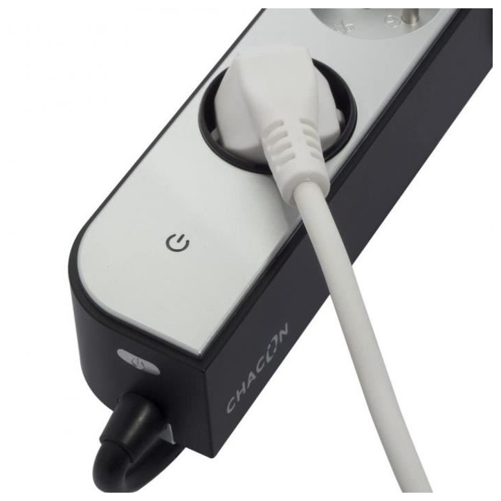 CHACON Bloc multiprise 5 prises 16 A avec 2 ports USB et câble 1,5 m HO5VV-F 3x1,5 mm² blanc et gris CHACON Bloc multiprise 5 prises 16 A avec 2 ports USB et câble 1,5 m HO5VV-F 3x1,5 mm² blanc et gris