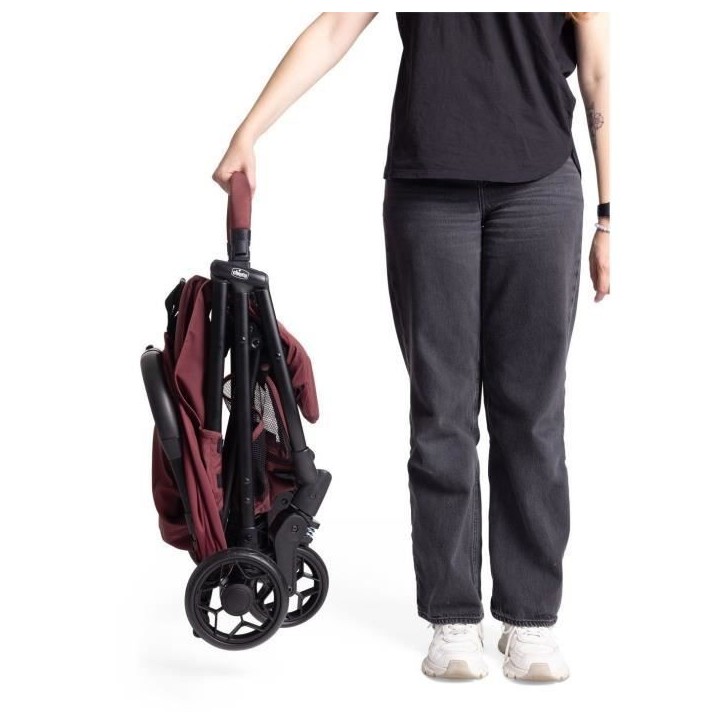 CHICCO - Poussette citadine - Urbino - 4 roues - Ruby CHICCO - Poussette citadine - Urbino - 4 roues - Ruby