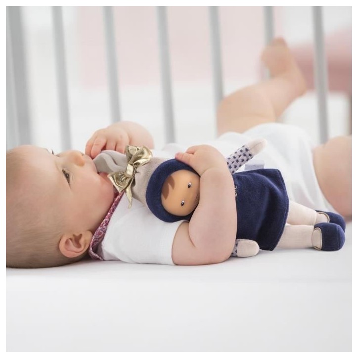 Mon Doudou COROLLE - Miss Marine Reves d'Etoiles - 25 cm - petite poupée - senteur de vanille - des la naissance Mon Doudou COROLLE - Miss Marine Reves d'Etoiles - 25 cm - petite poupée - senteur de vanille - des la naissance