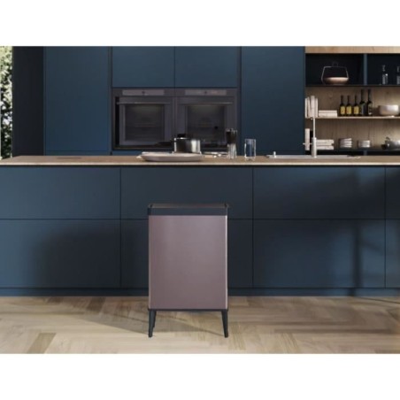 Poubelle sur pieds - VERTO - CURVER - Ouverture touch - 54 L - Rose perle